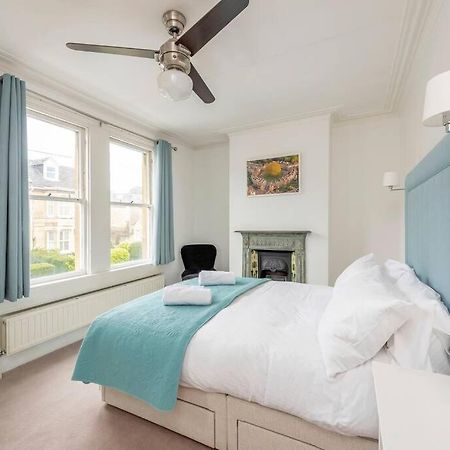 Spacious House - 2 Double Rooms - Street Parking - Garden バース エクステリア 写真