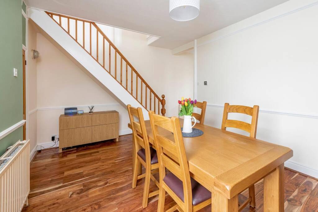 Spacious House - 2 Double Rooms - Street Parking - Garden バース エクステリア 写真